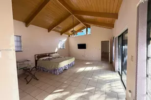 65 NE 152nd St, Miami, FL 33162 - Photo 24