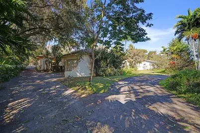 65 NE 152nd St, Miami, FL 33162 - Photo 68