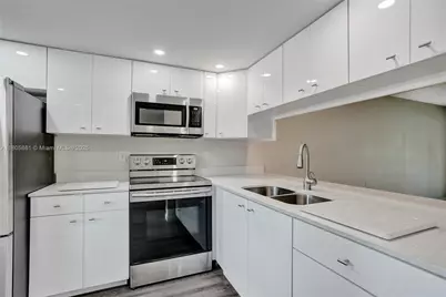 1108 Bahama Bnd #B1, Coconut Creek, FL 33066 - Photo 12