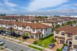 10966 W 33rd Way, Hialeah, FL 33018 - Photo 36