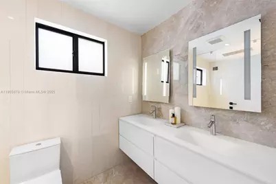 120 NE 49th St, Miami, FL 33137 - Photo 24