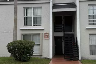 4469 Treehouse Ln, Tamarac, FL 33319 - Photo 2