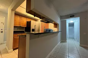 4469 Treehouse Ln, Tamarac, FL 33319 - Photo 4