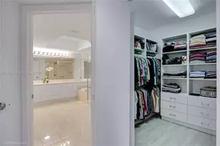 21205 Yacht Club Dr, Aventura, FL 33180 - Photo 18