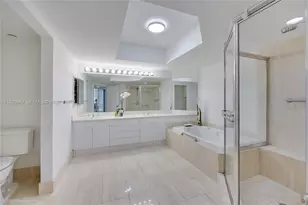 21205 Yacht Club Dr, Aventura, FL 33180 - Photo 20