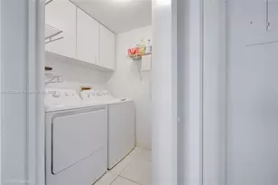 21205 Yacht Club Dr, Aventura, FL 33180 - Photo 20