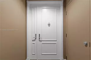 848 Brickell Key Dr, Miami, FL 33131 - Photo 8