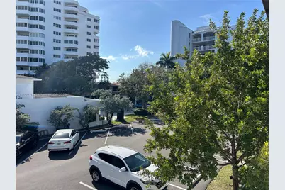 300 Sunset Dr #9, Fort Lauderdale, FL 33301 - Photo 2