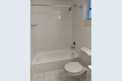 815 W 40 Street #4, Miami Beach, FL 33140 - Photo 6