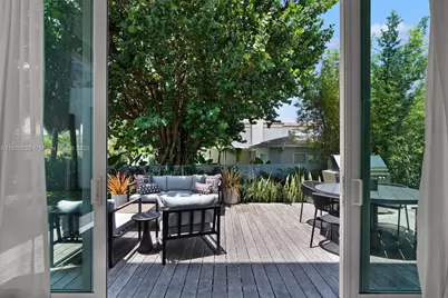 4700 N Meridian Ave, Miami Beach, FL 33140 - Photo 26