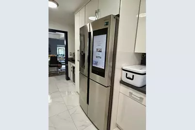 8992 Palm Tree Ln #8992, Pembroke Pines, FL 33024 - Photo 4