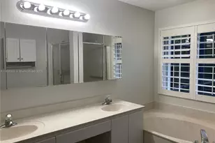 460 Cameron Dr, Weston, FL 33326 - Photo 12