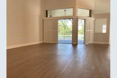 460 Cameron Dr, Weston, FL 33326 - Photo 4