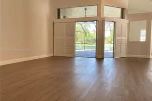 460 Cameron Dr, Weston, FL 33326 - Photo 4