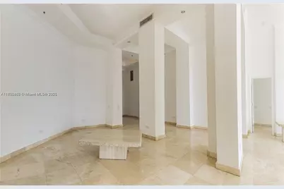 808 Brickell Key Dr #404, Miami, FL 33131 - Photo 8