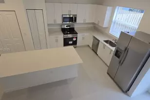 102 SE 11 Ct, Florida City, FL 33034 - Photo 10