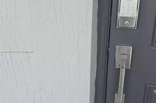 102 SE 11 Ct, Florida City, FL 33034 - Photo 2