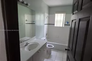 1941 SE 10th St, Homestead, FL 33035 - Photo 12