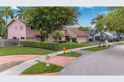 11362 SW 129th Ct, Miami, FL 33186 - Photo 2