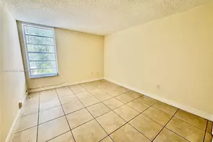 8810 Fontainebleau Blvd, Miami, FL 33172 - Photo 32