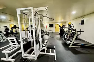 8810 Fontainebleau Blvd, Miami, FL 33172 - Photo 50