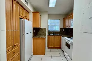 8810 Fontainebleau Blvd, Miami, FL 33172 - Photo 22