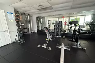 170 SE 14th St, Miami, FL 33131 - Photo 28