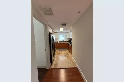 170 SE 14th St #1105, Miami, FL 33131 - Photo 18