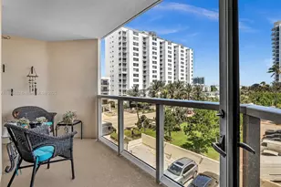 6423 Collins Ave, Miami Beach, FL 33141 - Photo 38