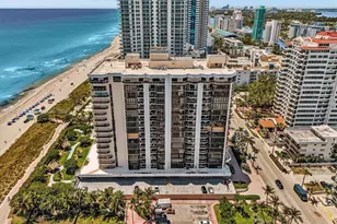 6423 Collins Ave, Miami Beach, FL 33141 - Photo 58