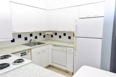 1500 Bay Rd #1532S, Miami Beach, FL 33139 - Photo 18