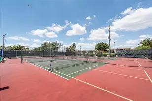 9823 S Hollybrook Lake Dr, Pembroke Pines, FL 33025 - Photo 30