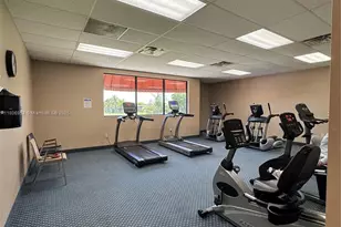 9823 S Hollybrook Lake Dr, Pembroke Pines, FL 33025 - Photo 40
