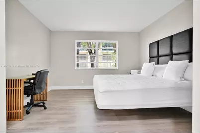 100 Ashbury Rd #103, Hollywood, FL 33024 - Photo 12