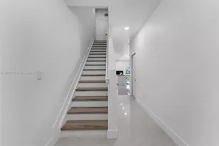 617 SW 11th St, Florida City, FL 33034 - Photo 12