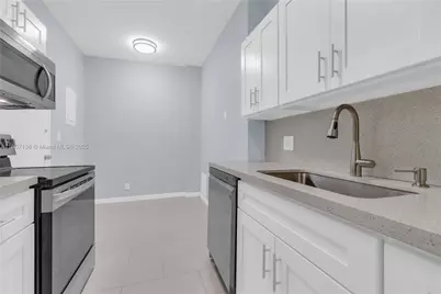 4400 Hillcrest Dr #107A, Hollywood, FL 33021 - Photo 16