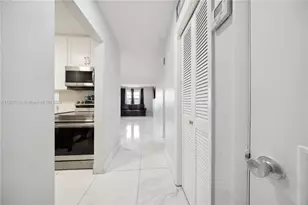 140 Royal Palm Rd, Hialeah Gardens, FL 33016 - Photo 8