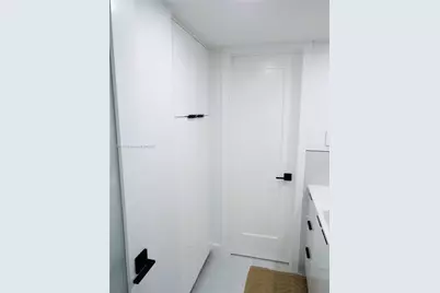 5701 Collins Ave #1619, Miami Beach, FL 33140 - Photo 30