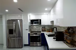 5701 Collins Ave, Miami Beach, FL 33140 - Photo 4