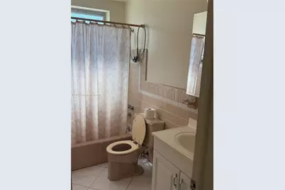 1395 NE 167th St #203, Miami, FL 33162 - Photo 12