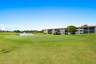 9220 S Hollybrook Lake Dr, Pembroke Pines, FL 33025 - Photo 2