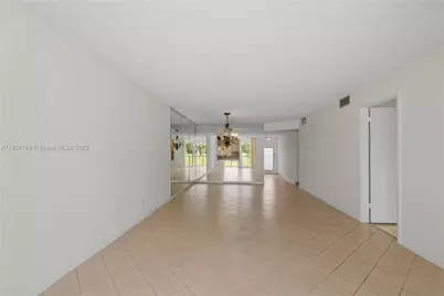 9220 S Hollybrook Lake Dr #208, Pembroke Pines, FL 33025 - Photo 10