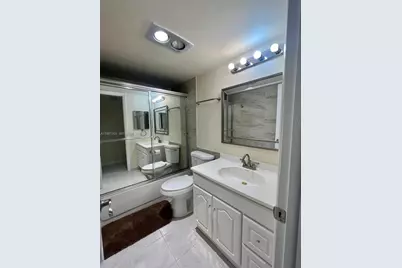 4545 Luxemburg Ct #103, Lake Worth, FL 33467 - Photo 14