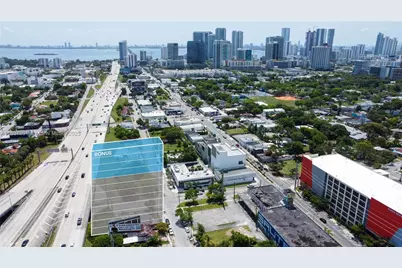 301 NW 37th St, Miami, FL 33127 - Photo 2