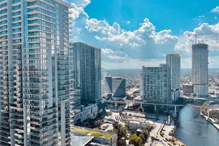 41 SE 5th St, Miami, FL 33131 - Photo 42