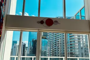 41 SE 5th St, Miami, FL 33131 - Photo 12