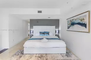 41 SE 5th St, Miami, FL 33131 - Photo 26