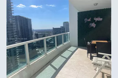 41 SE 5th St #2008, Miami, FL 33131 - Photo 2