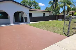 [Address not provided], Homestead, FL 33033 - Photo 2