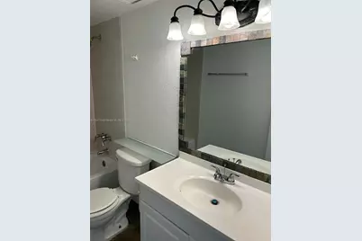 17500 NW 68th Ave #D3002, Hialeah, FL 33015 - Photo 12